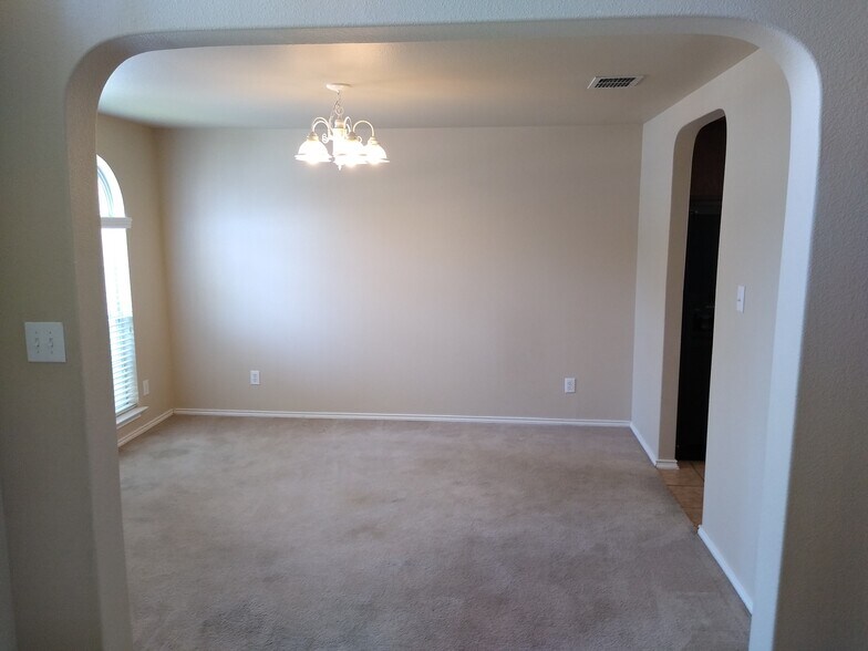 Breakfast Room (Pre-Remodel) - 10951 Mustang Spring