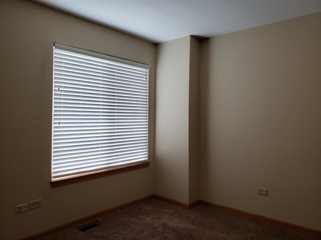 Building Photo - 1655 Quinn Dr