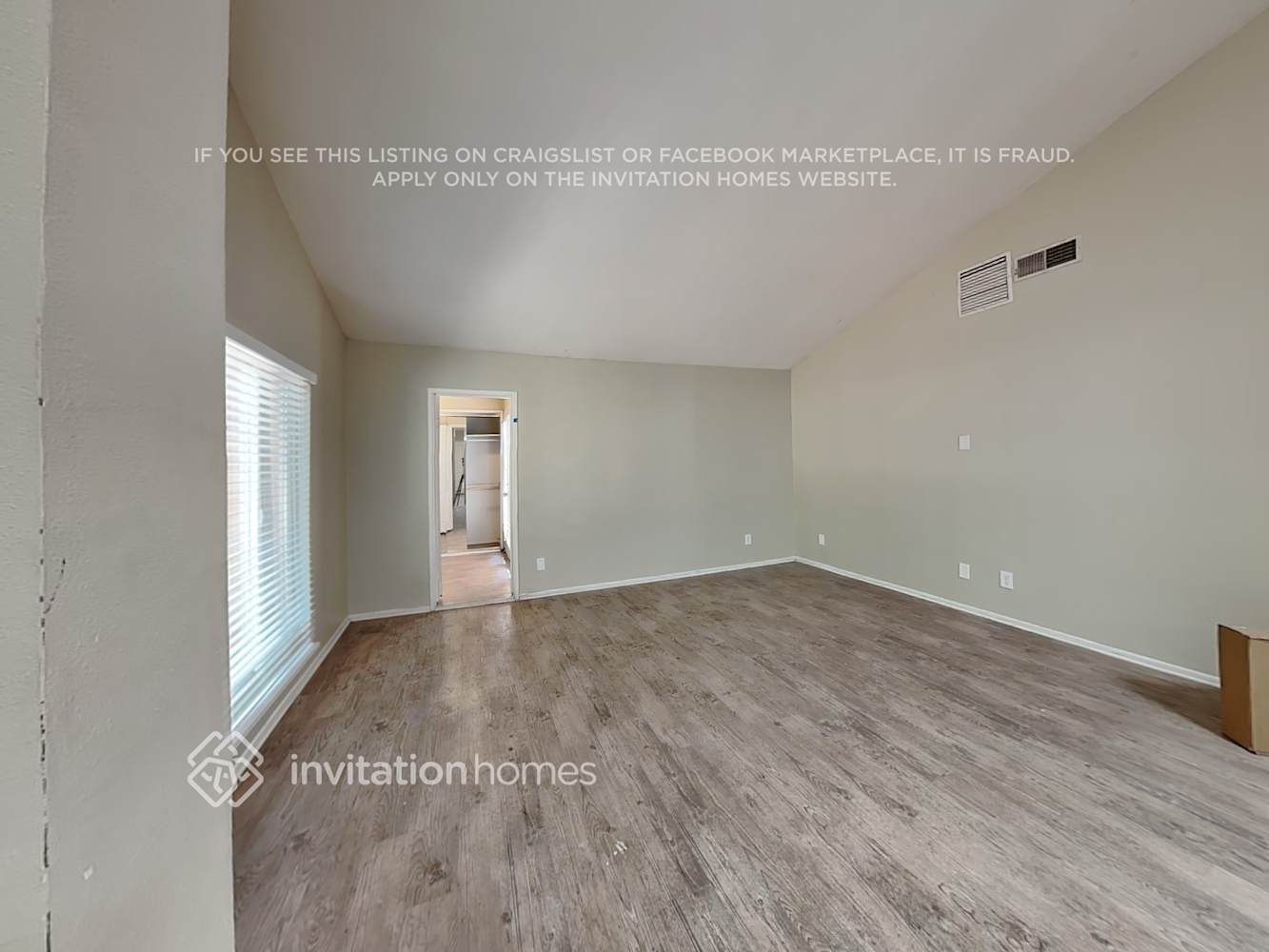 Building Photo - 15804 Mayall St
