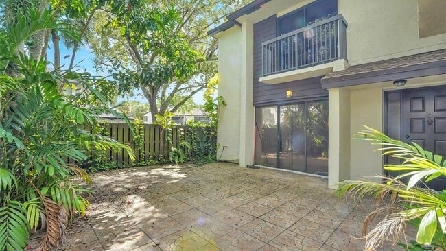 Building Photo - 3655 Cocoplum Cir