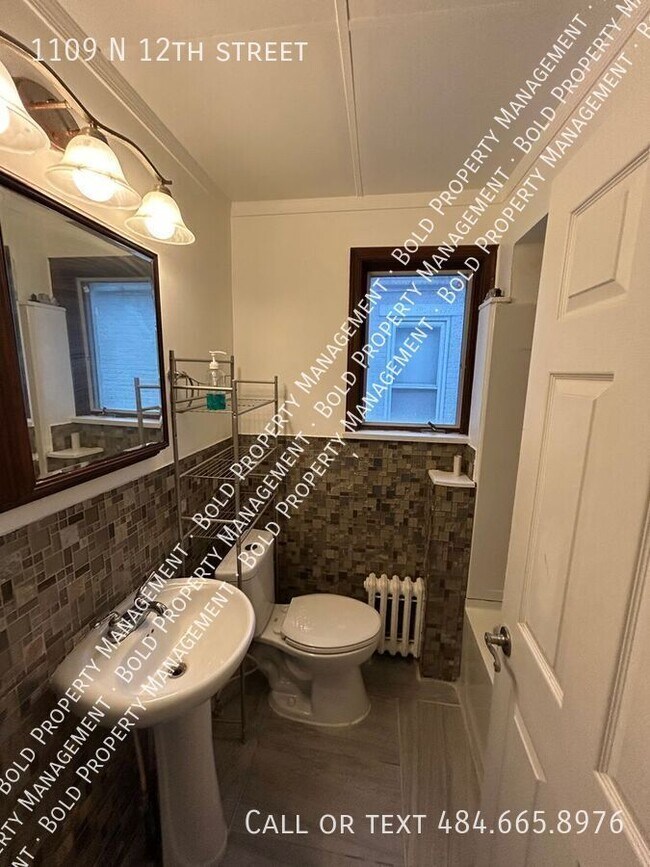 Building Photo - 1109 N 12th St