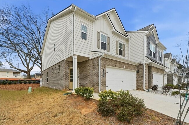 Building Photo - 3860 Pressley Ln