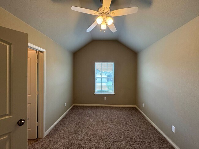 Building Photo - 4-Bedroom House for Rent in Killeen
