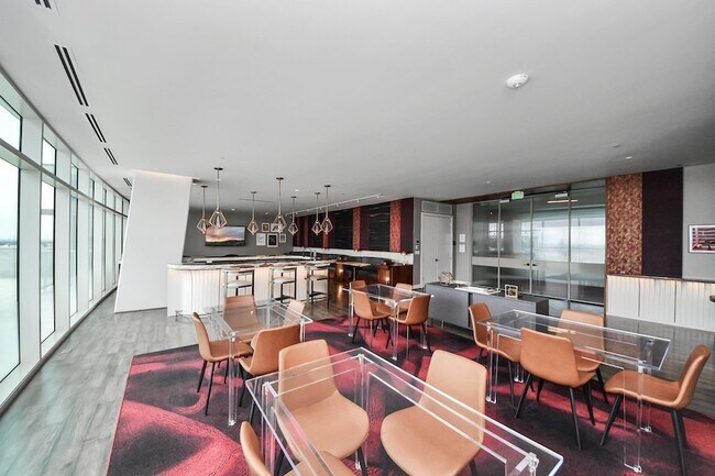 Building Photo - 4521 San Felipe St