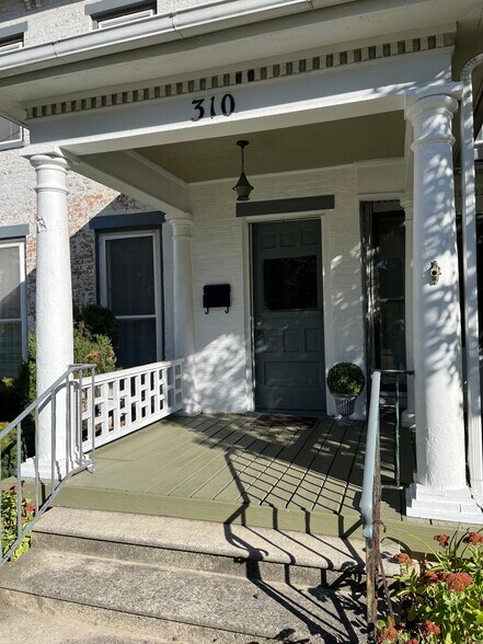 Building Photo - 310 W Sandusky St