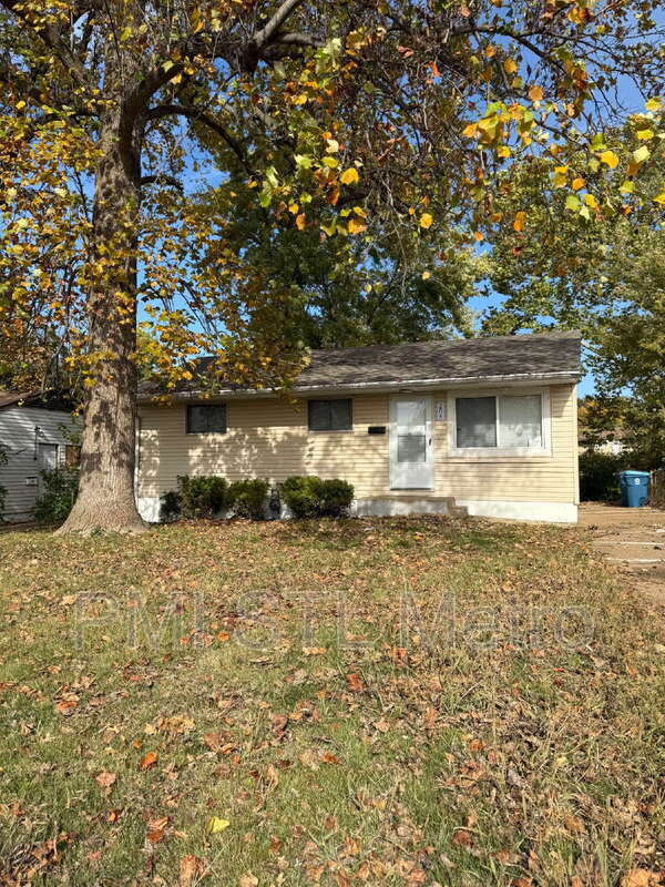 Building Photo - 205 Grampian Rd