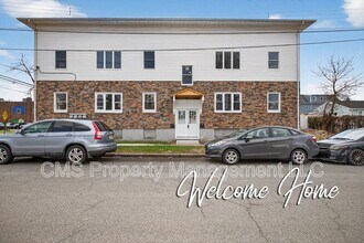 Building Photo - 378 Grand St