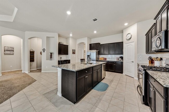 Building Photo - 932 Lake Cypress Ln