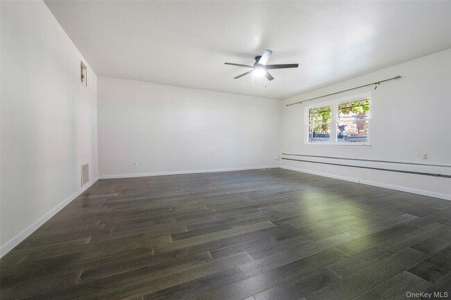 Building Photo - 380 Saratoga Ave