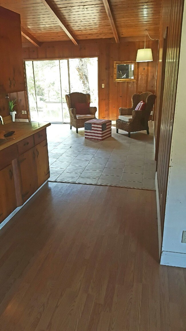 Building Photo - 5770 Croy Rd