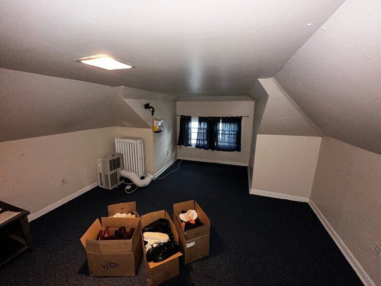 Building Photo - 2649 Nottingham Way