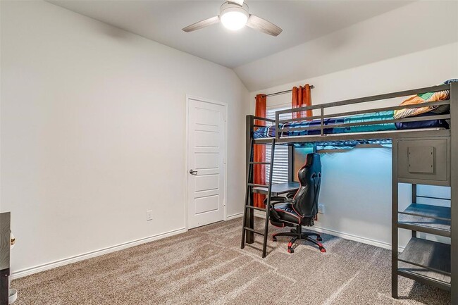 Building Photo - 3309 Comal Dr