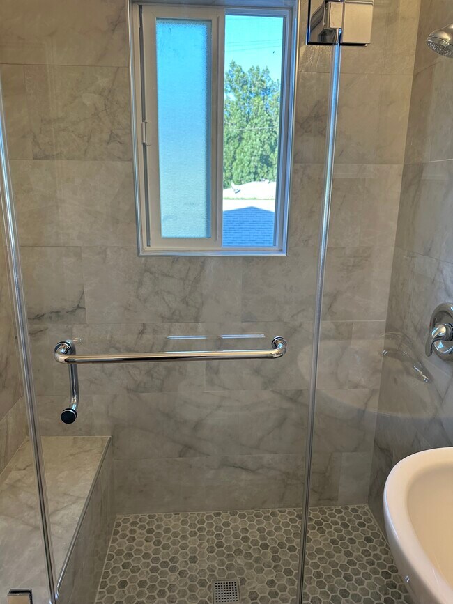 Building Photo - 1846 Scott Rd