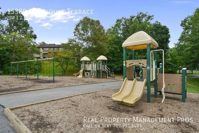 Building Photo - 15380 Gatehouse Terrace