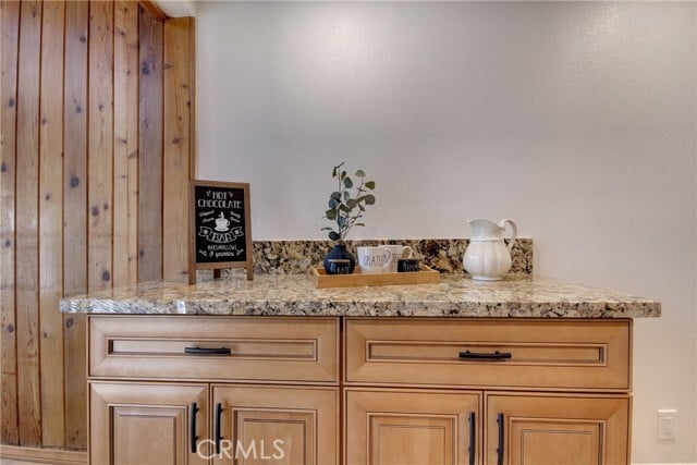 Building Photo - 430 E Country Club Blvd