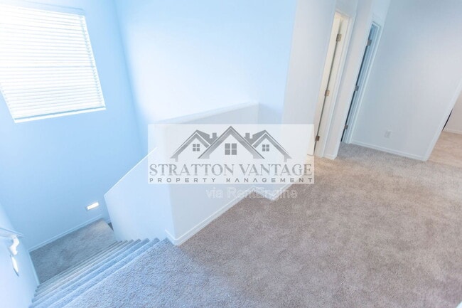 Building Photo - 14231 W El Cortez Pl