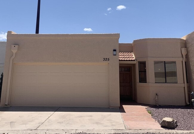 Building Photo - 325 W Santa Barbara