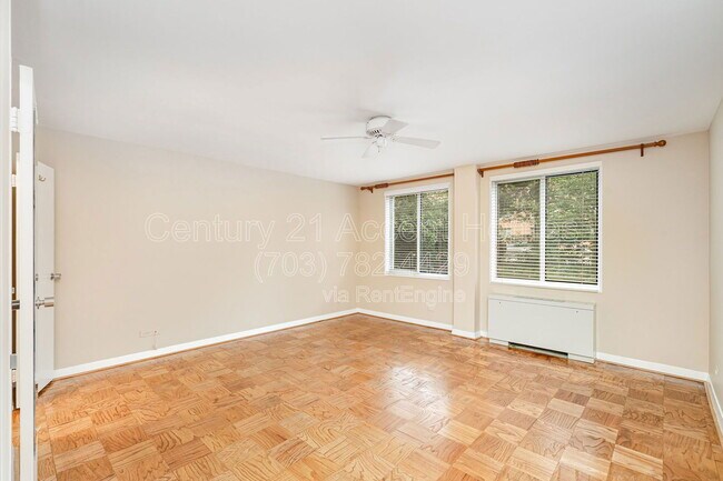 Building Photo - 1200 N Nash St