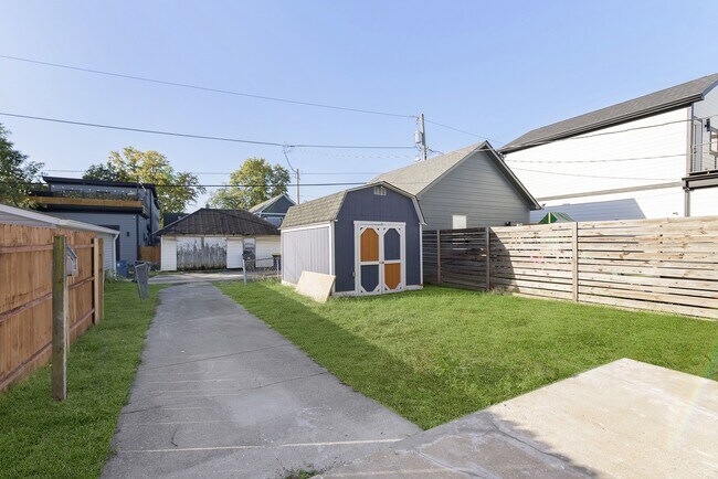 Building Photo - 1229 Spann Ave