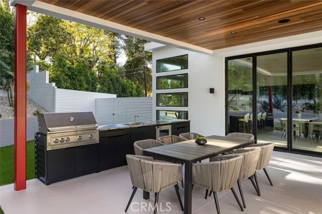 Building Photo - 22020 Alizondo Dr