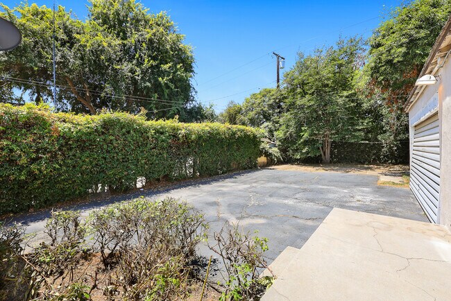 Building Photo - 1731 S San Gabriel Blvd