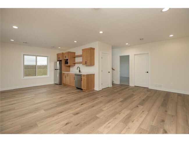 Building Photo - 301 Somerby Pkwy NE