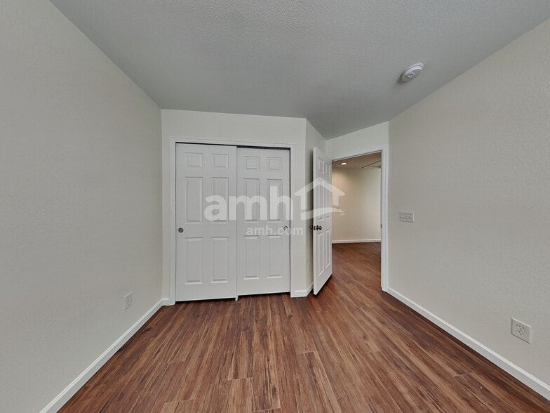 Building Photo - 7304 Edgebrook Dr