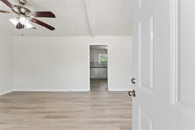 Building Photo - 7725 St Lo Rd