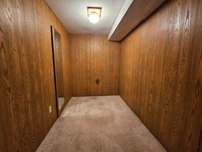 Building Photo - Spacious SE Denver Ranch - Virginia Villag...