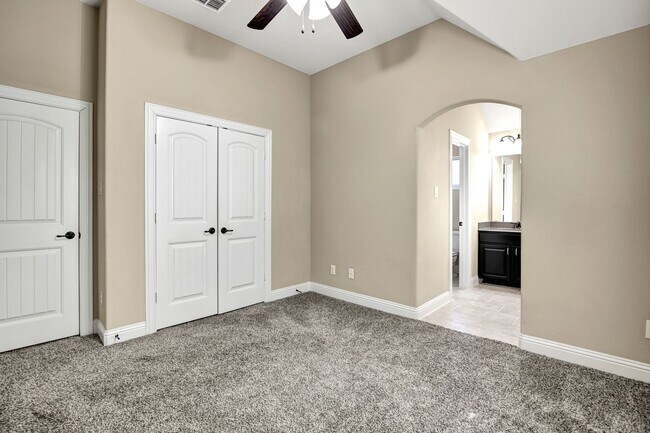 Building Photo - 12353 Flowering Dr