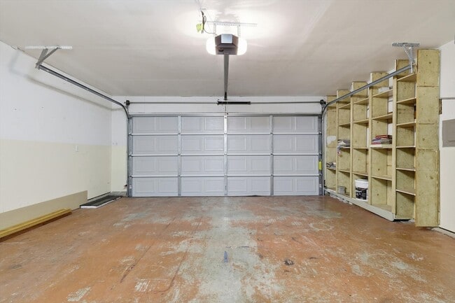 Building Photo - 1452 Hickory Creek Ln