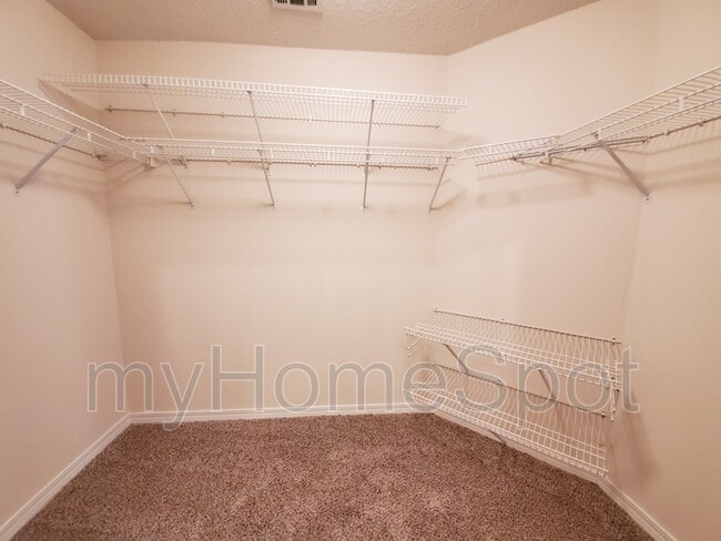 Building Photo - 4219 Spindlewick Dr