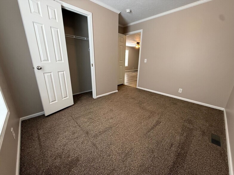 Building Photo - 71508 St Howard Ct