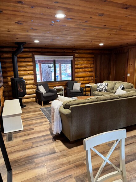 Building Photo - 838 Capistrano Ave