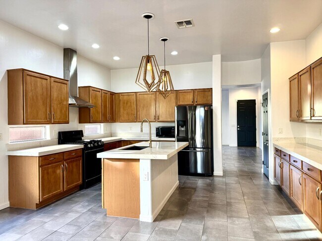 Building Photo - 13743 N High Mountain View Pl