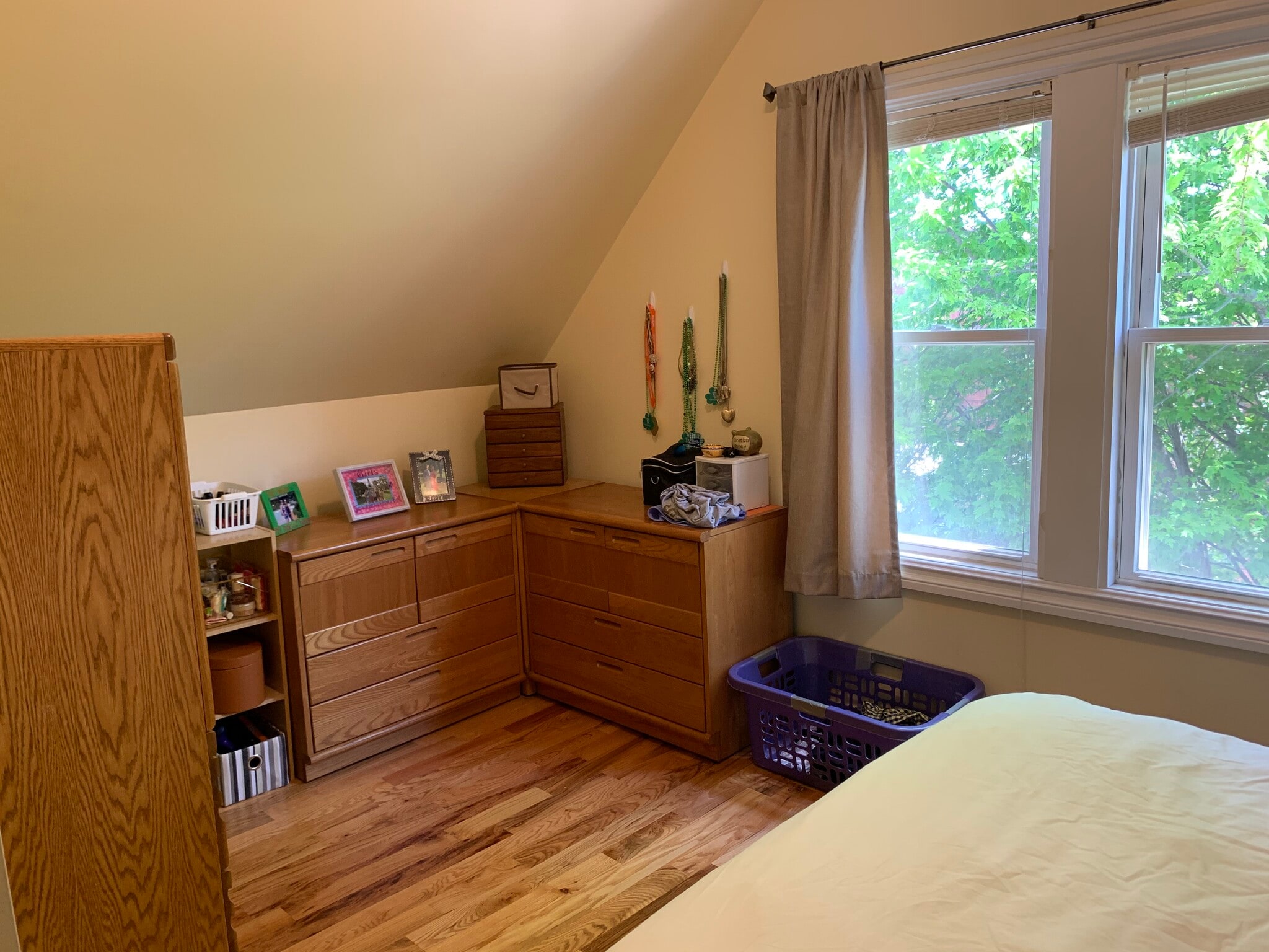 Bedroom 1 - 1662 N Mozart St