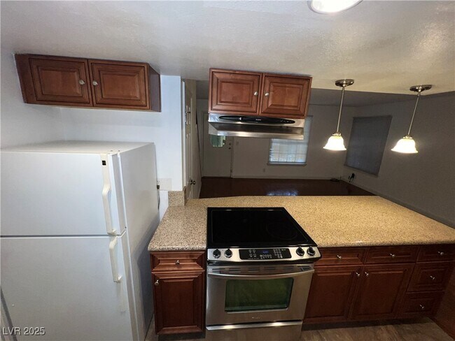 Building Photo - 1467 Lorilyn Ave