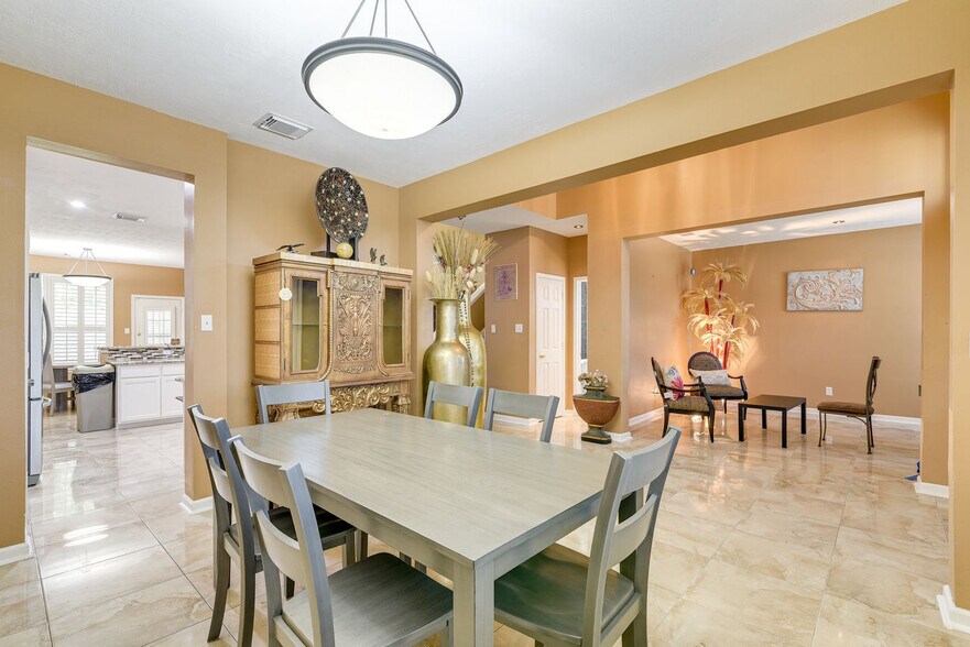 Building Photo - 16523 Terrace Hollow Ln