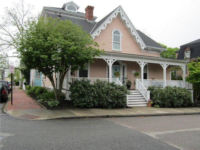 Building Photo - 22 Mt Vernon St