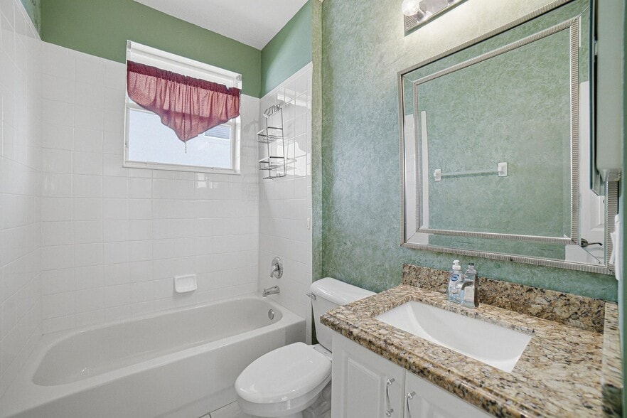 Building Photo - 9655 Campi Dr
