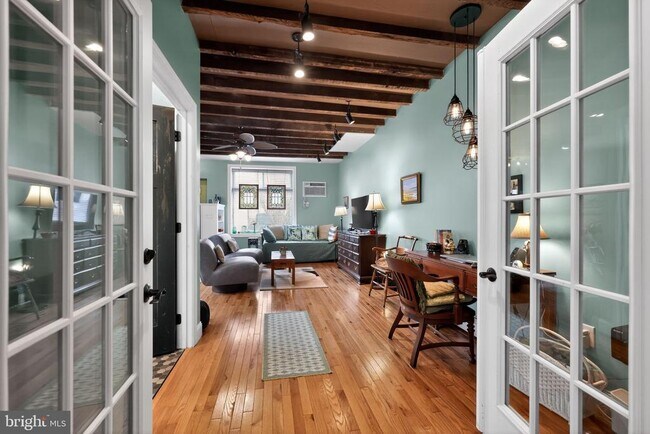 Building Photo - 2100 E Dauphin St