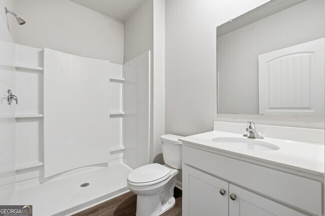 Building Photo - 6615 Bluffview Dr