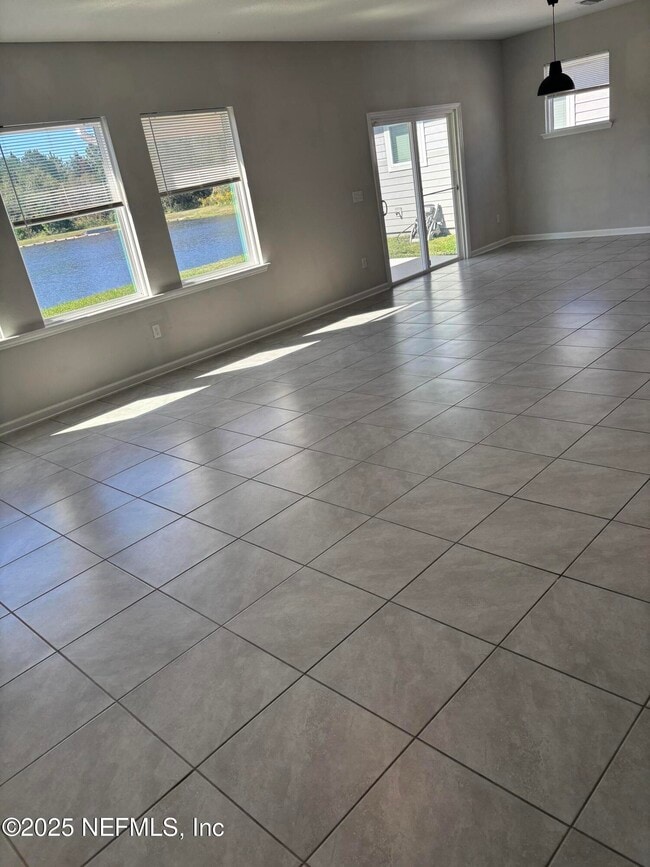 Building Photo - 12032 Bridgehampton Rd