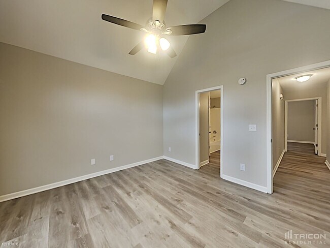 Building Photo - 1207 Bolton Dr