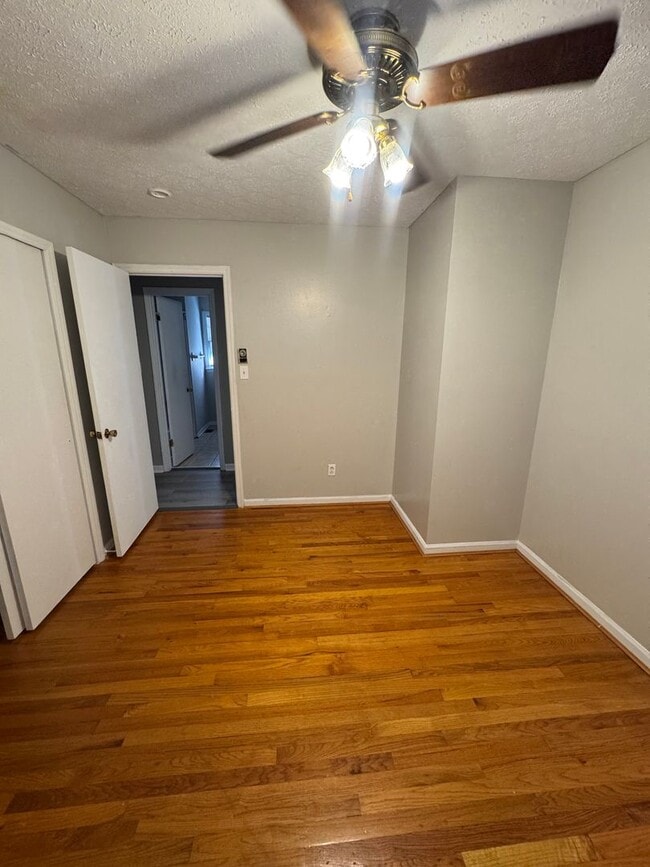 Building Photo - 1696 Crestland Dr