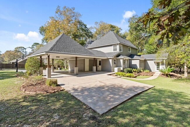 Building Photo - 11085 Jake Pearson Rd