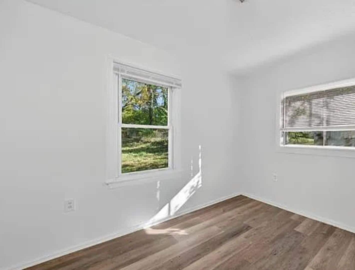 Building Photo - 6166 Emerald Ave