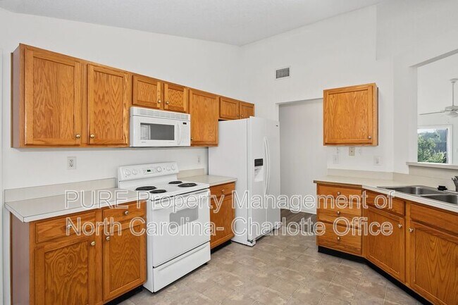 Building Photo - 2910 Bridgeville Ln