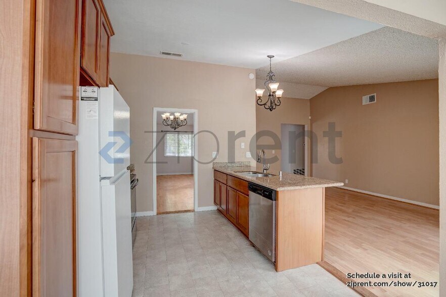 Building Photo - 619 Barnacle Way
