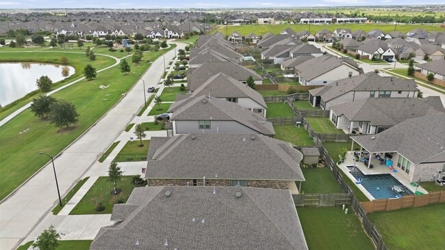 Building Photo - 7315 Buckthorn Holw Trl